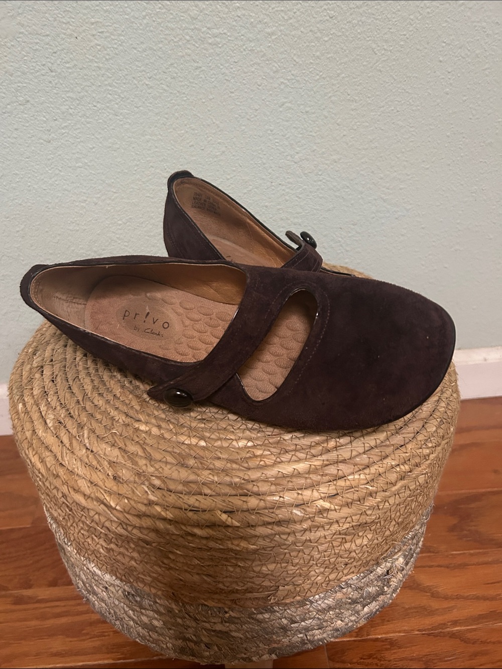 Clarks Privo Brown Suede Mary Jane Flats with Button Strap - Picture 2 of 6